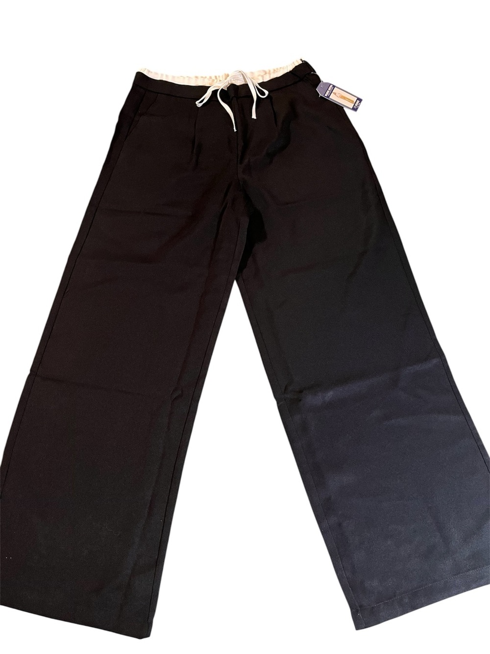 New Ci Sono Khaki Wide Leg Pants. Hidden zipper. Black
Large. Tags on.